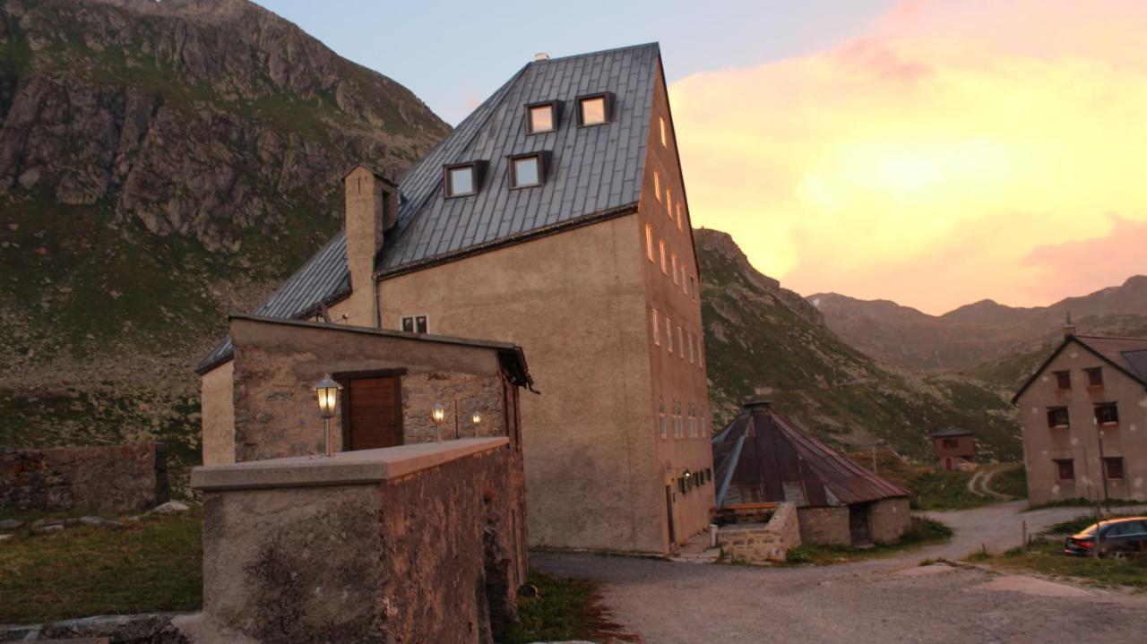 Hotel Ospizio San Gottardo *